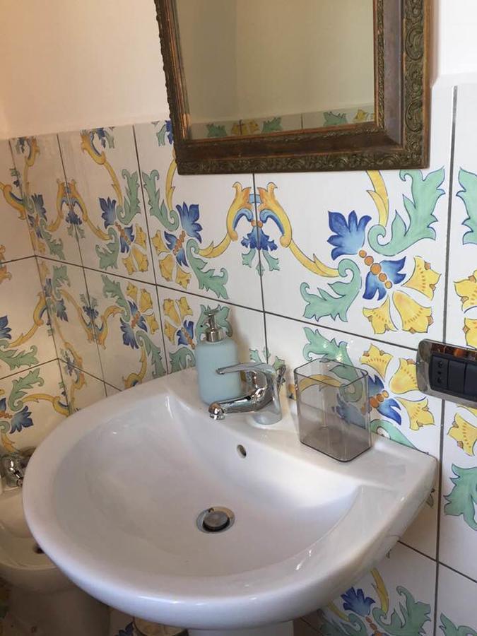 ナポリ La Torre Di Ro Bed & Breakfast エクステリア 写真